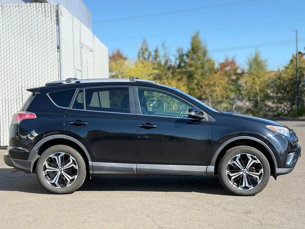 Used 2017 Black Toyota SE image 6
