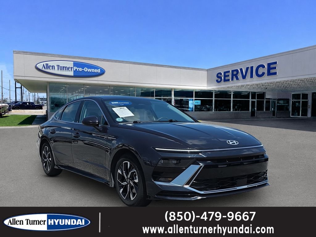 Used 2024 Carbon Blue Hyundai SEL image 1