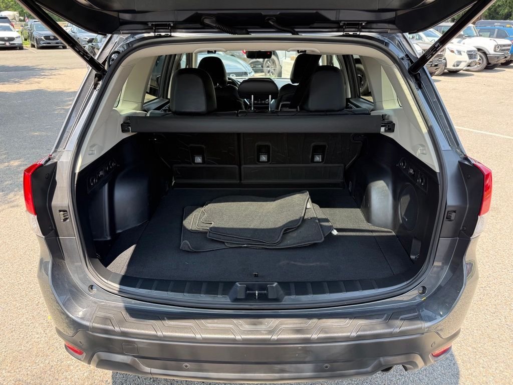 Used 2024 Magnetite Gray Metallic Subaru Limited image 27