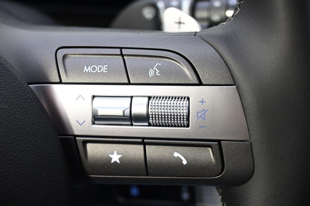 New 2026 White Hyundai SEL Premium AWD image 33