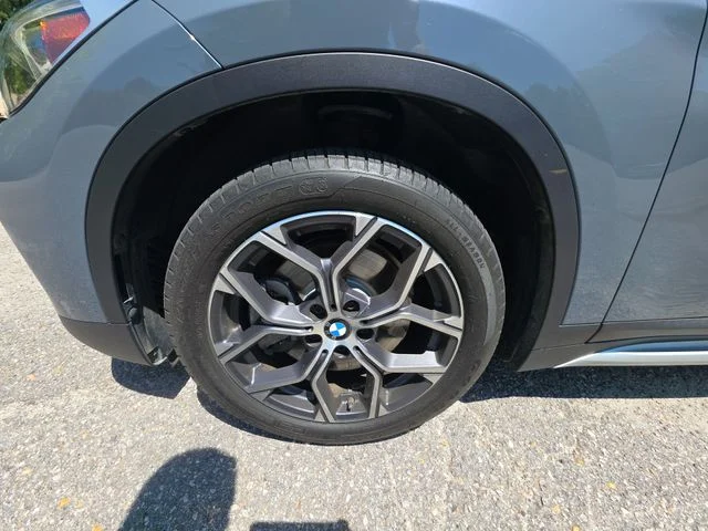 Used 2020 Gray BMW sDrive28i image 10
