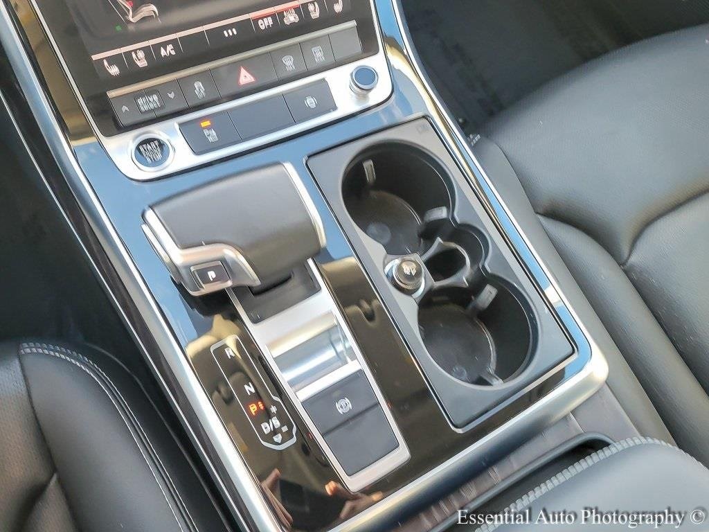 2022 AUDI Q8 - Image 14