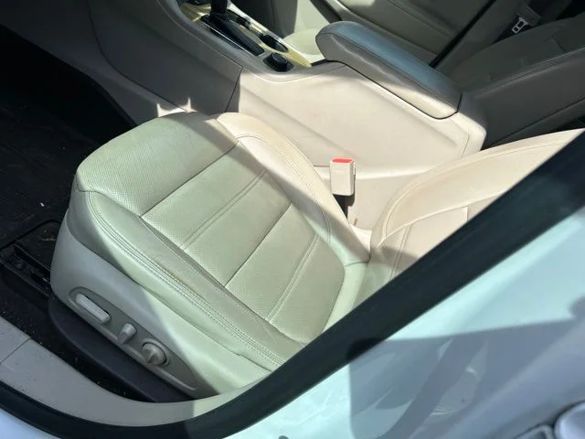 Used 2018 White GMC Denali image 21