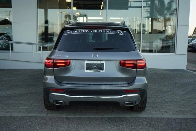Used 2026  Mercedes-Benz GLB 250 image 7