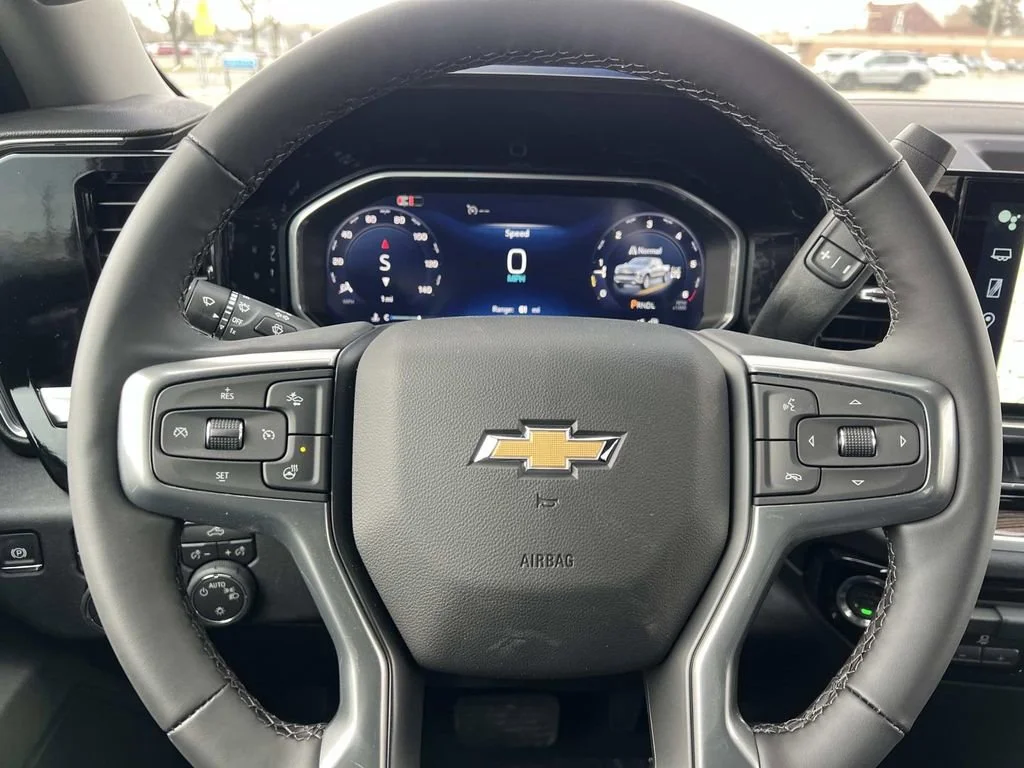 New 2026 Summit White Chevrolet LT (2FL) image 14