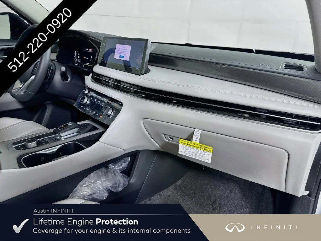 New 2027 White INFINITI LUXE image 39