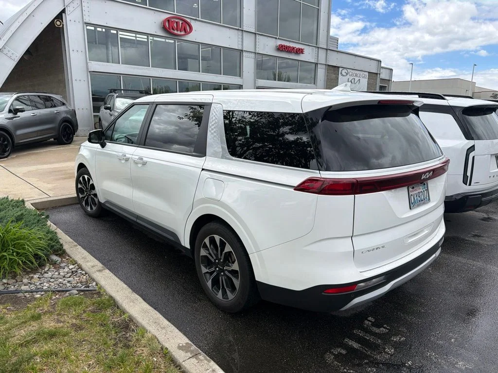 Used 2024 White Kia EX image 3