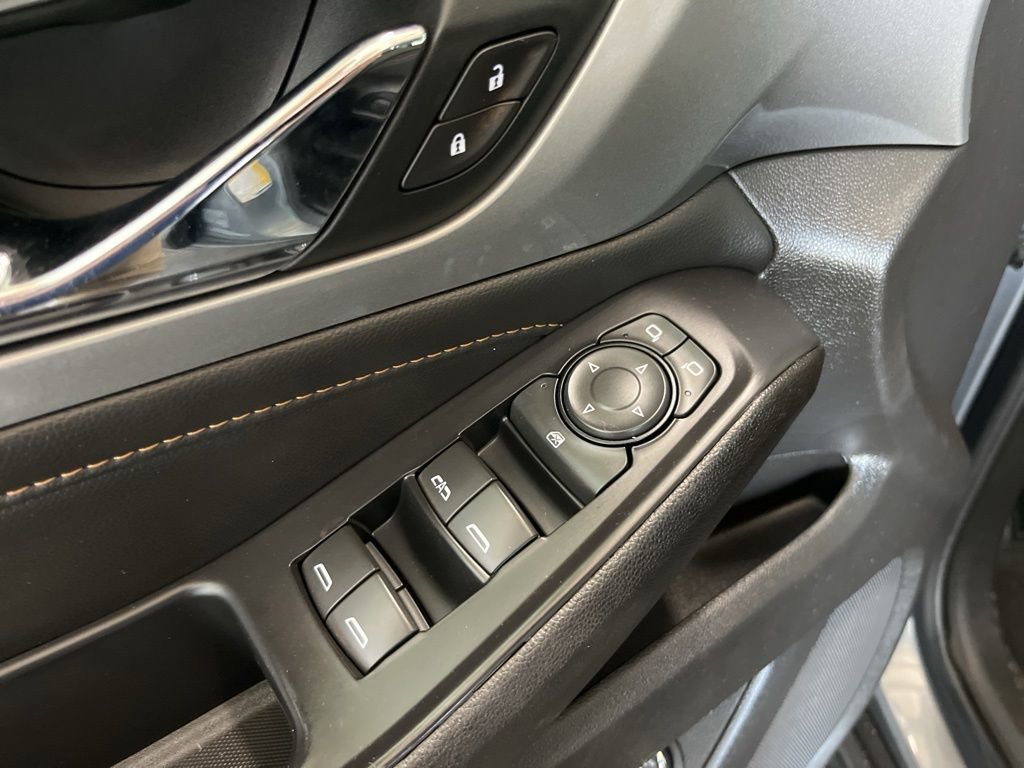 Used 2021 Satin Steel Metallic Chevrolet LT Cloth image 4
