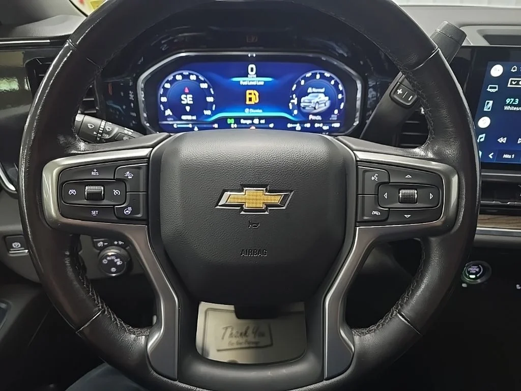 Used 2022 White Chevrolet LT image 18