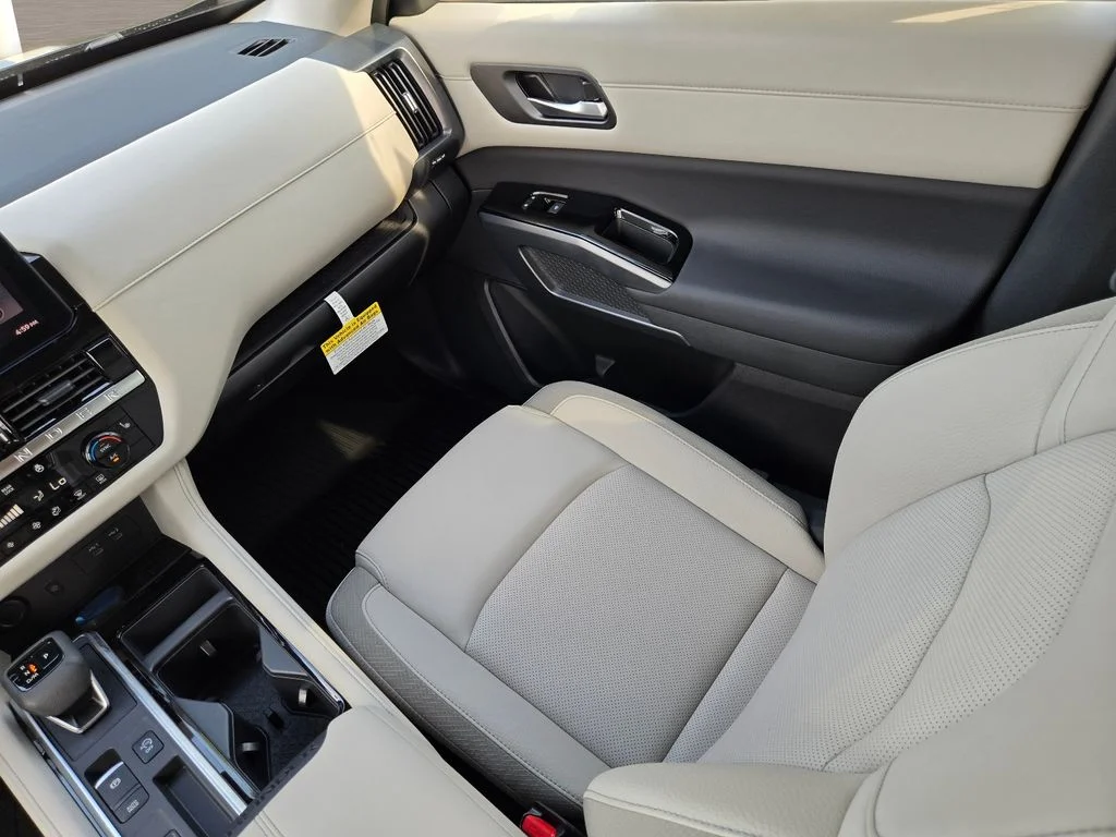 2026 Nissan Pathfinder SL - Photo 15
