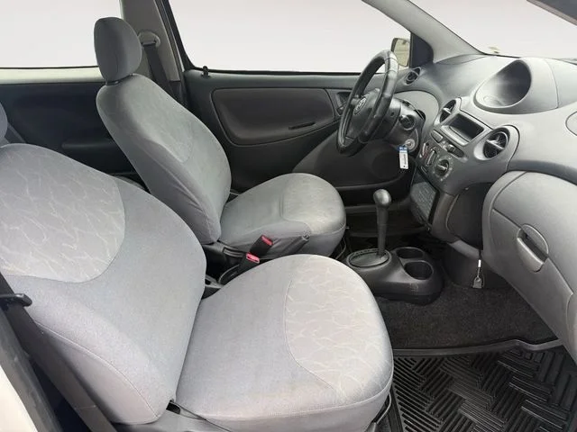 2004 Toyota Echo Base - Photo 15