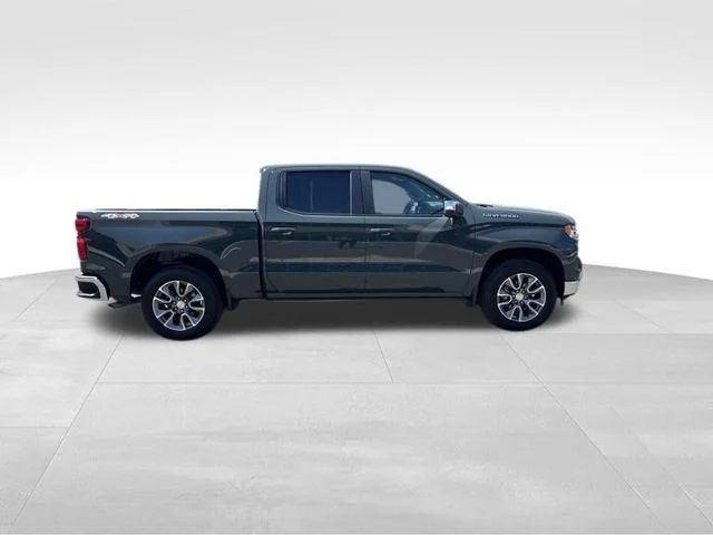 Used 2026 Gray Chevrolet LT image 8