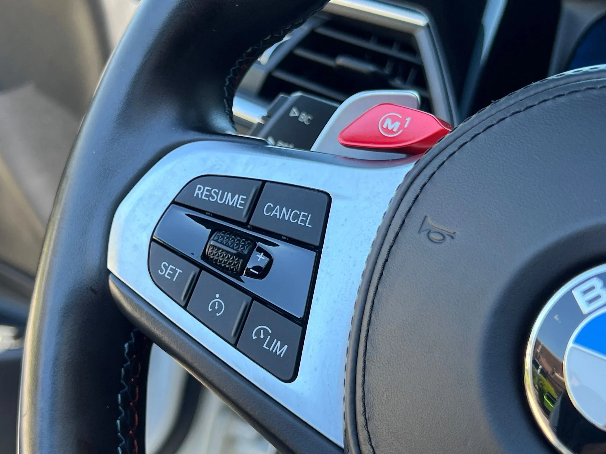 Used 2022 White BMW Competition image 23
