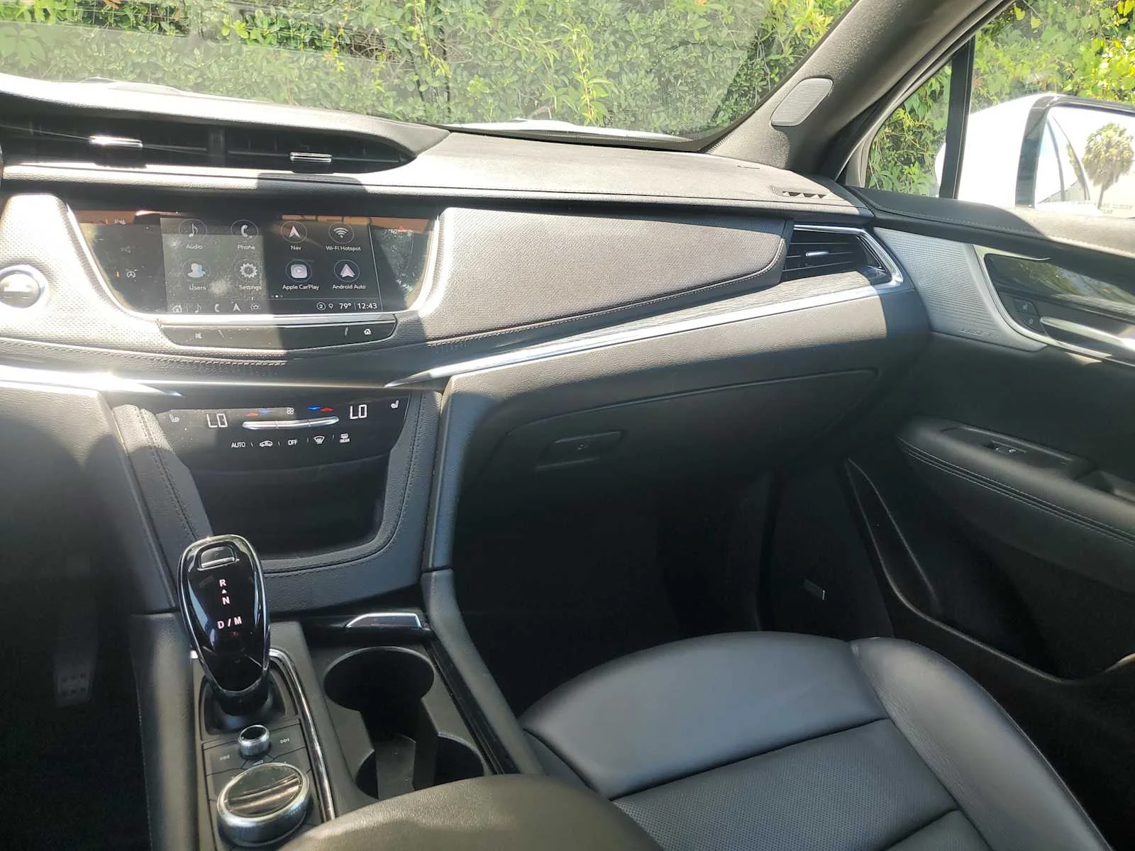 Used 2024 Mary Kay Pearl Tri-coat V Cadillac Premium Luxury image 18