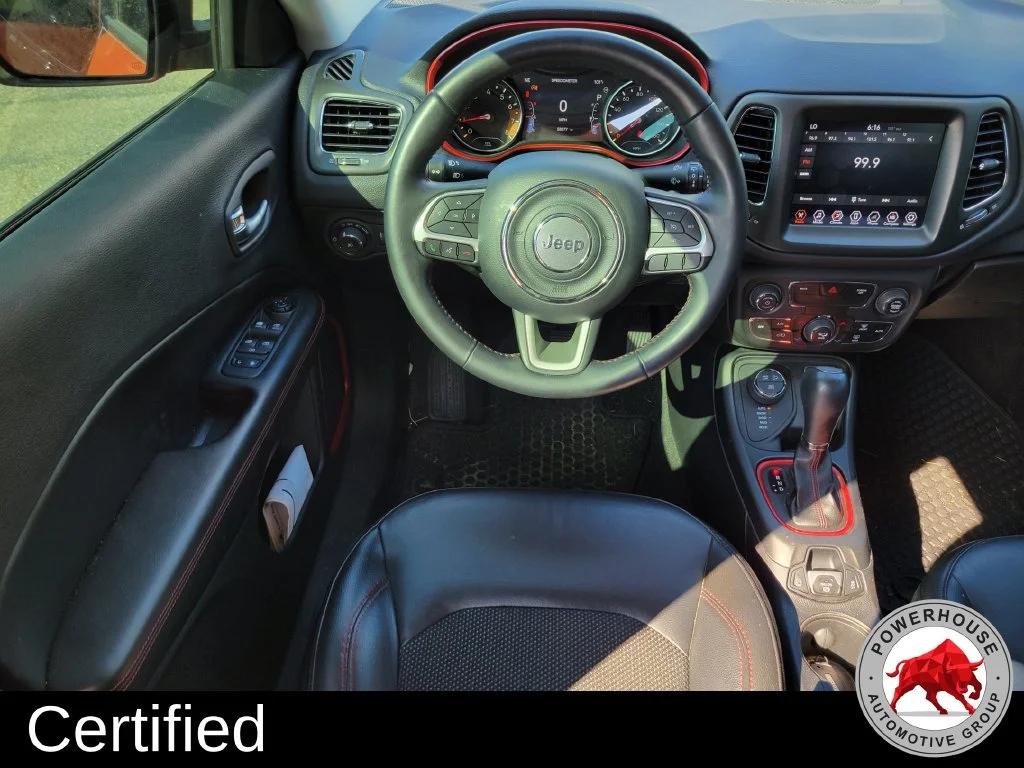 Used 2018 Orange Jeep Trailhawk image 20