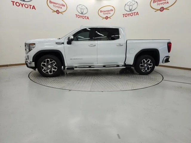 Used 2026 White GMC SLT image 5