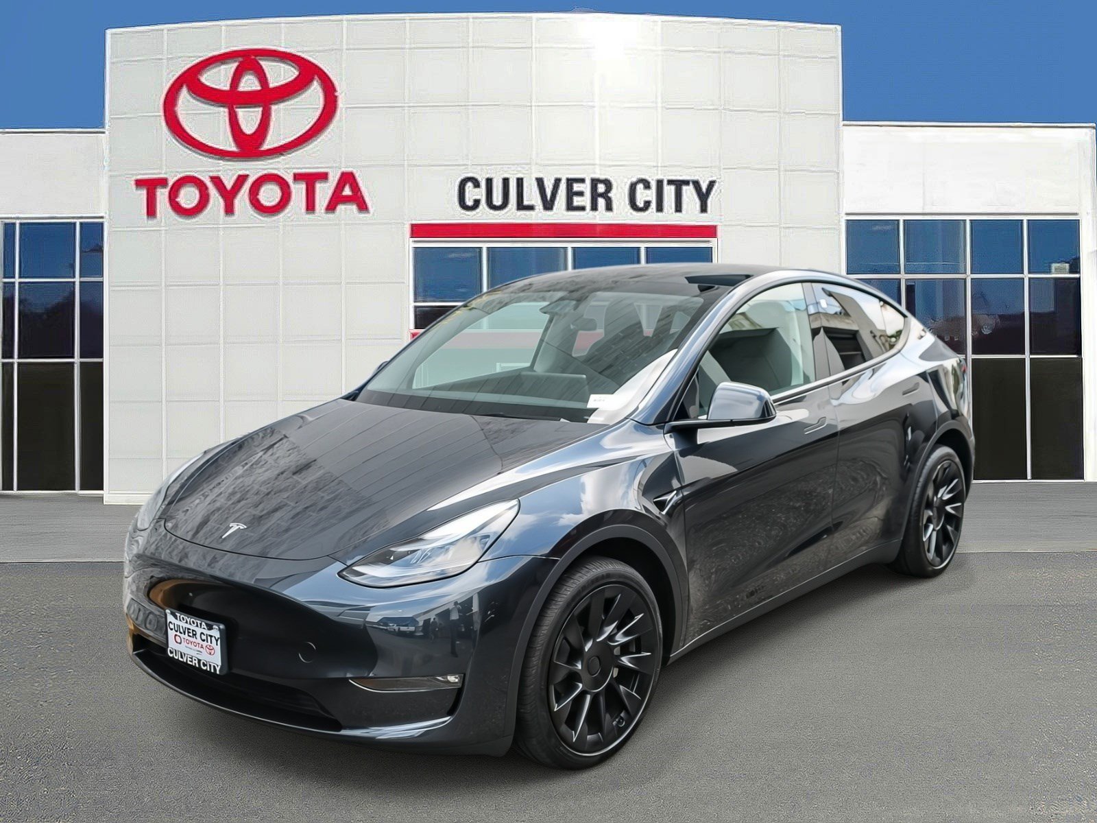 2024 Tesla Model Y Long Range Dual Motor All-Wheel Drive's photo