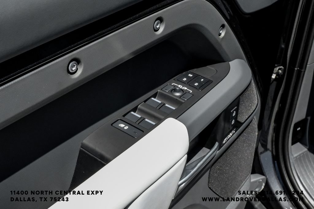 2026 Land Rover Defender X-Dynamic SE - Photo 44