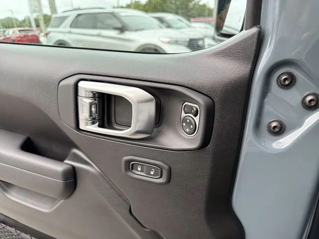 New 2026 Anvil Clear-Coat Exterior Paint Jeep Mojave image 20