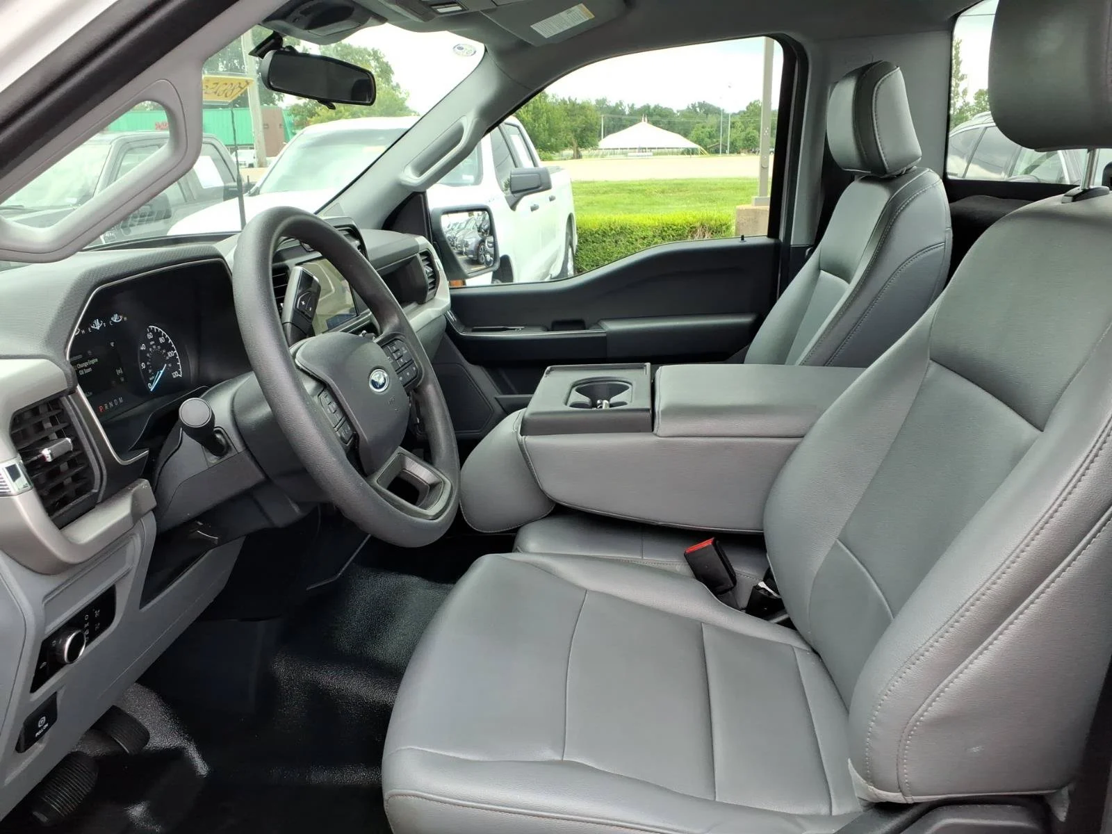 Used 2023 Oxford White Ford XL image 25