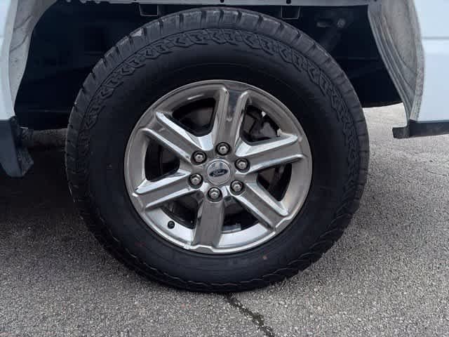 Used 2025 Oxford White Ford XLT image 5