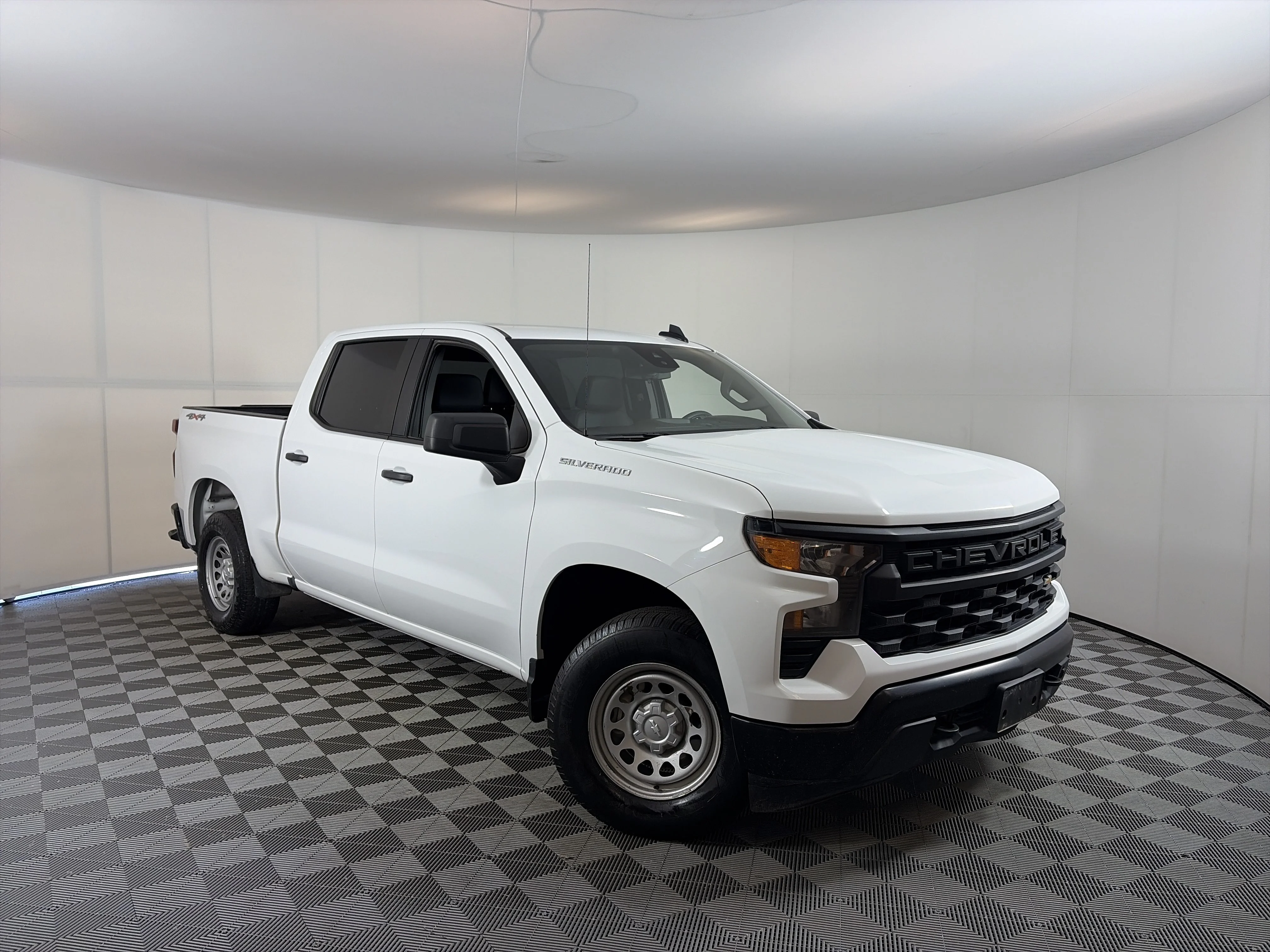 Certified Used 2024 Summit White Chevrolet WT image 1
