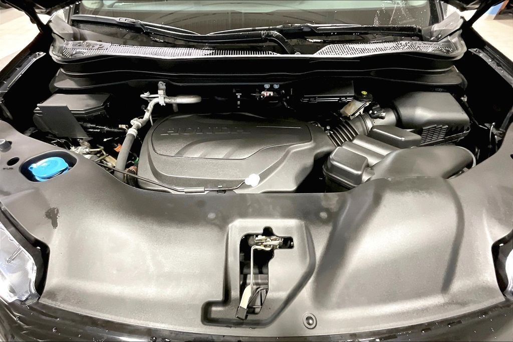 Certified Used 2022 Black Honda Special Edition image 30