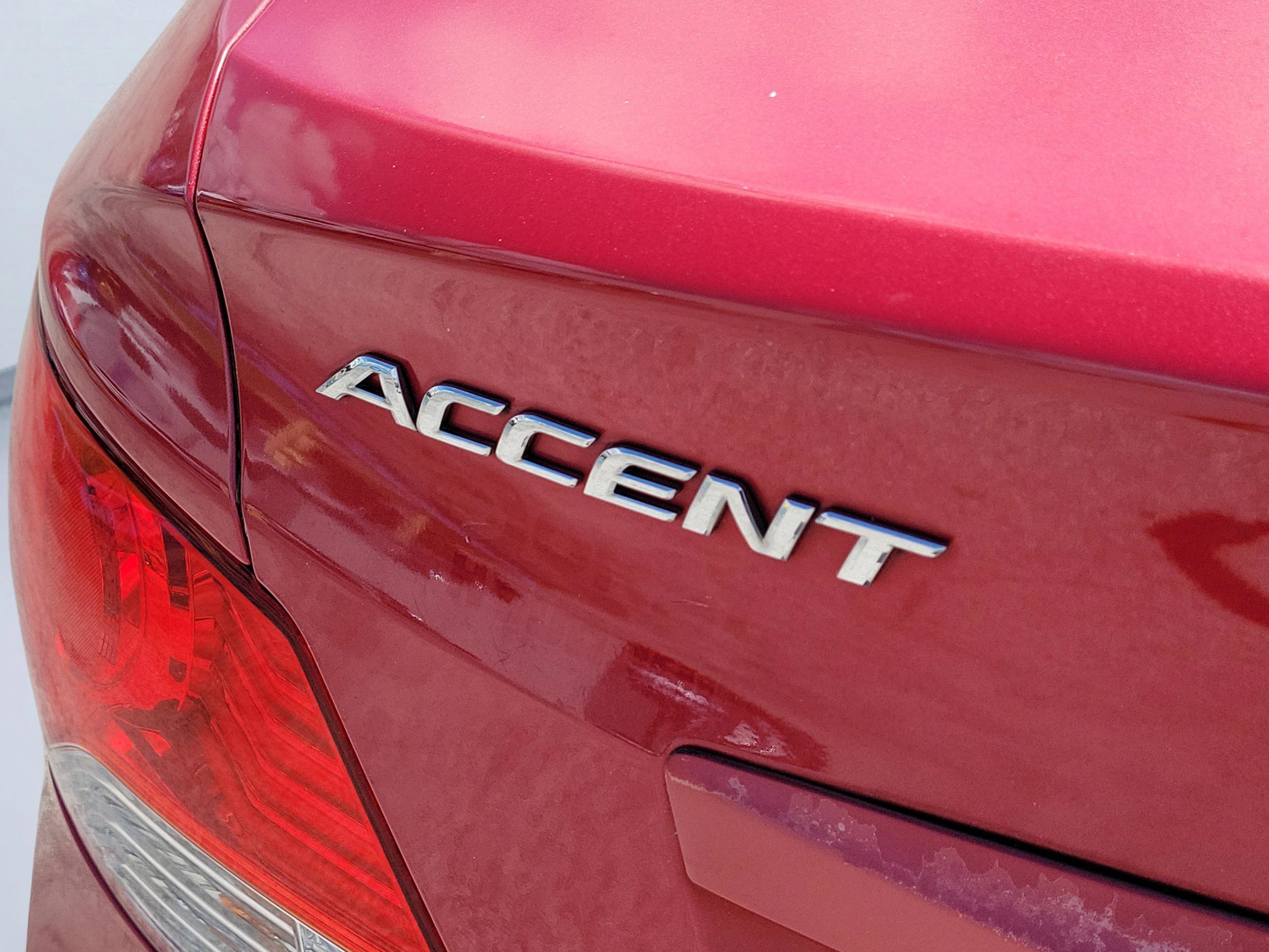 Used 2012 Boston Red Hyundai GLS image 5