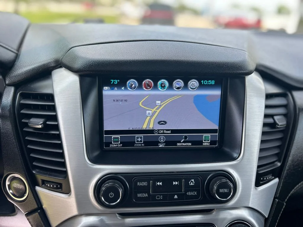 Used 2019 Black GMC SLT image 14