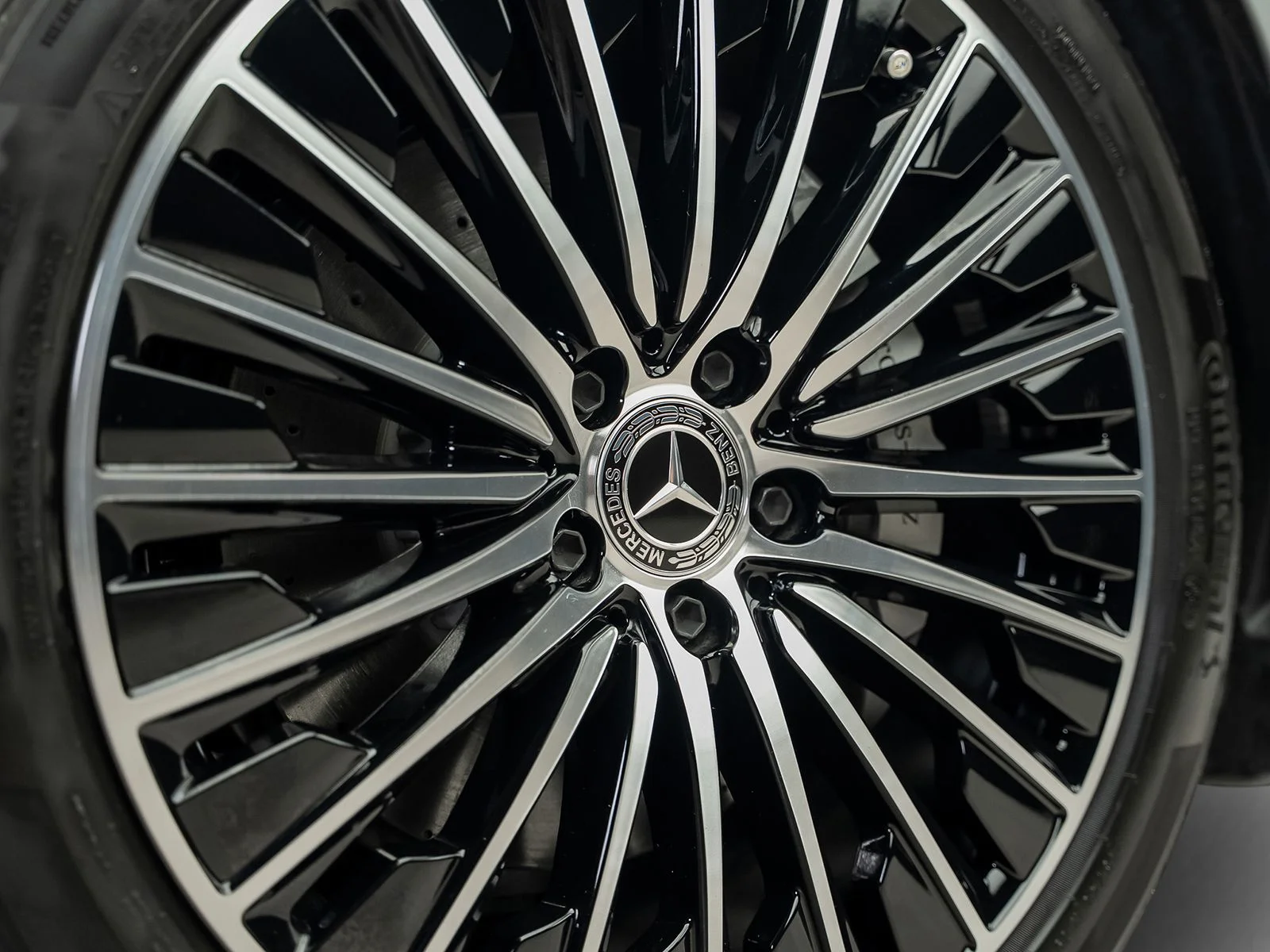 Used 2024 Gray Mercedes-Benz CLE 300 image 26