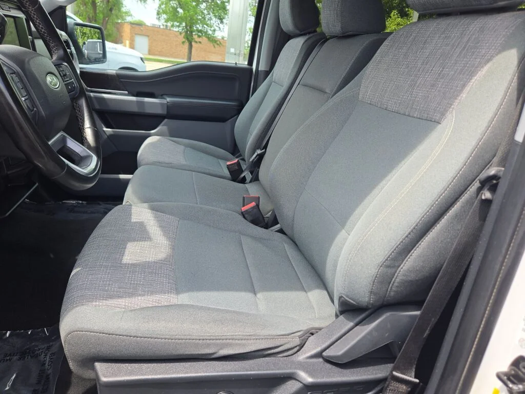 Used 2023 White Ford XLT image 21