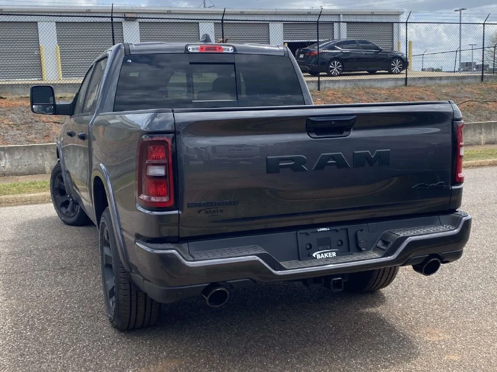 New 2026 Granite Crystal Metallic Clear-Coat Exterior Paint RAM Big Horn/Lone Star image 33