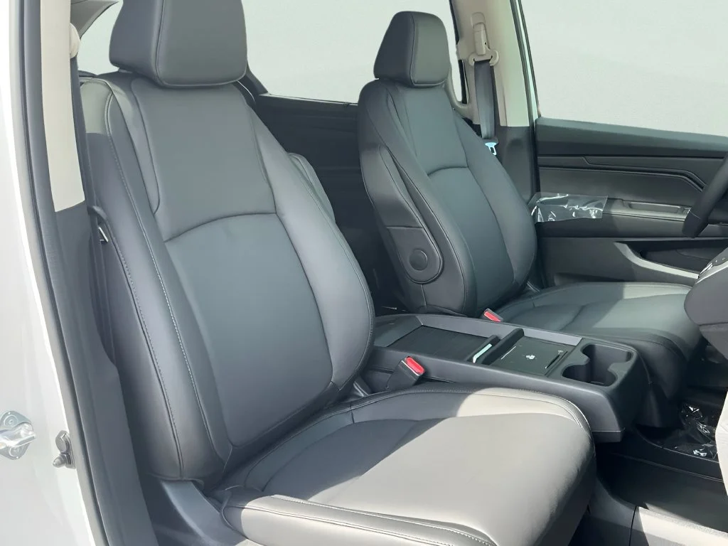 Used 2026 White Honda EX-L image 17