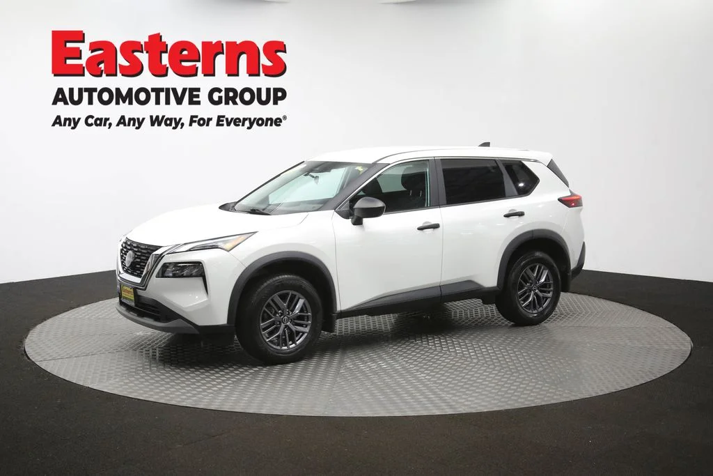 Used 2023 White Nissan S image 58