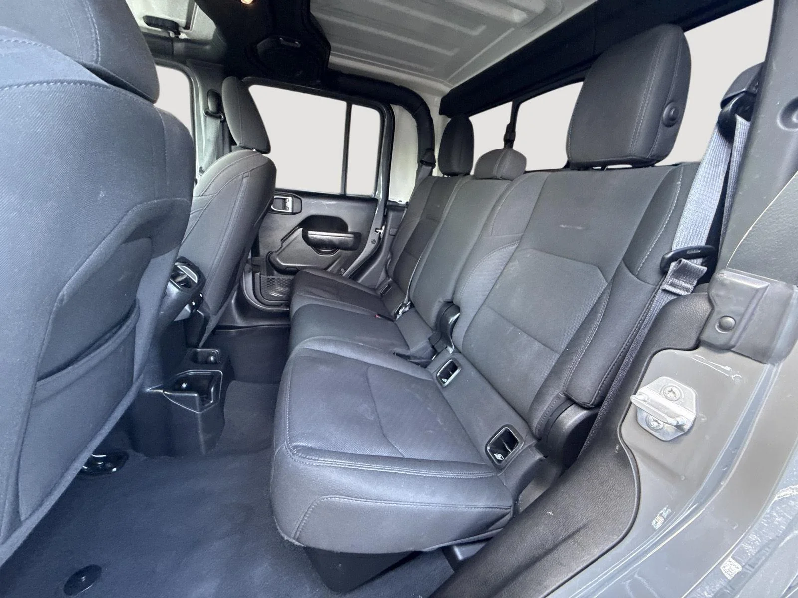 Used 2023 Sting-Gray Clearcoat Jeep Sport S image 28