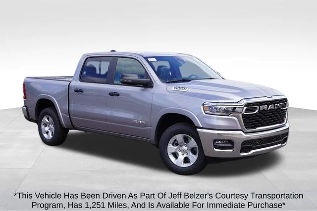 2026 RAM 1500 Big Horn/Lone Star 4x4 Crew Cab 5'7's photo