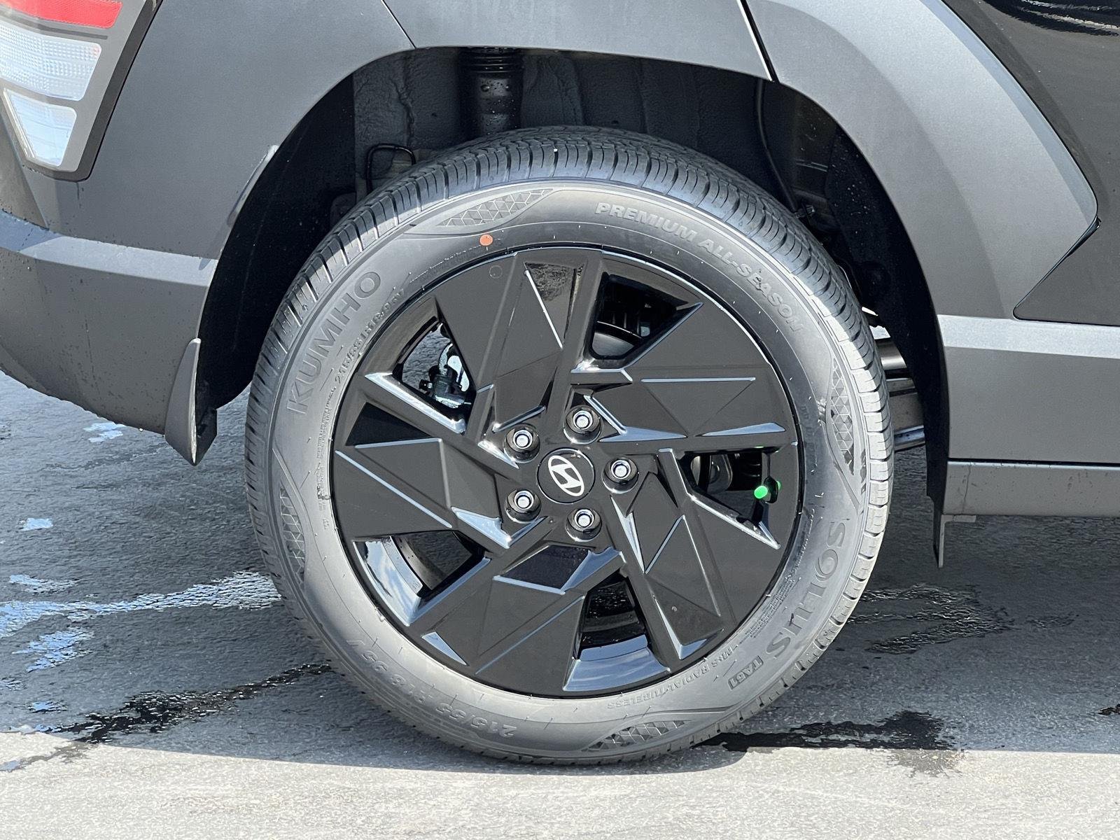 New 2027 Abyss Black Pearl Hyundai SEL Sport image 15