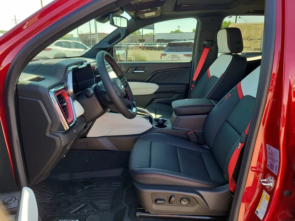 New 2026 Volcanic Red Tintcoat GMC AT4X image 19