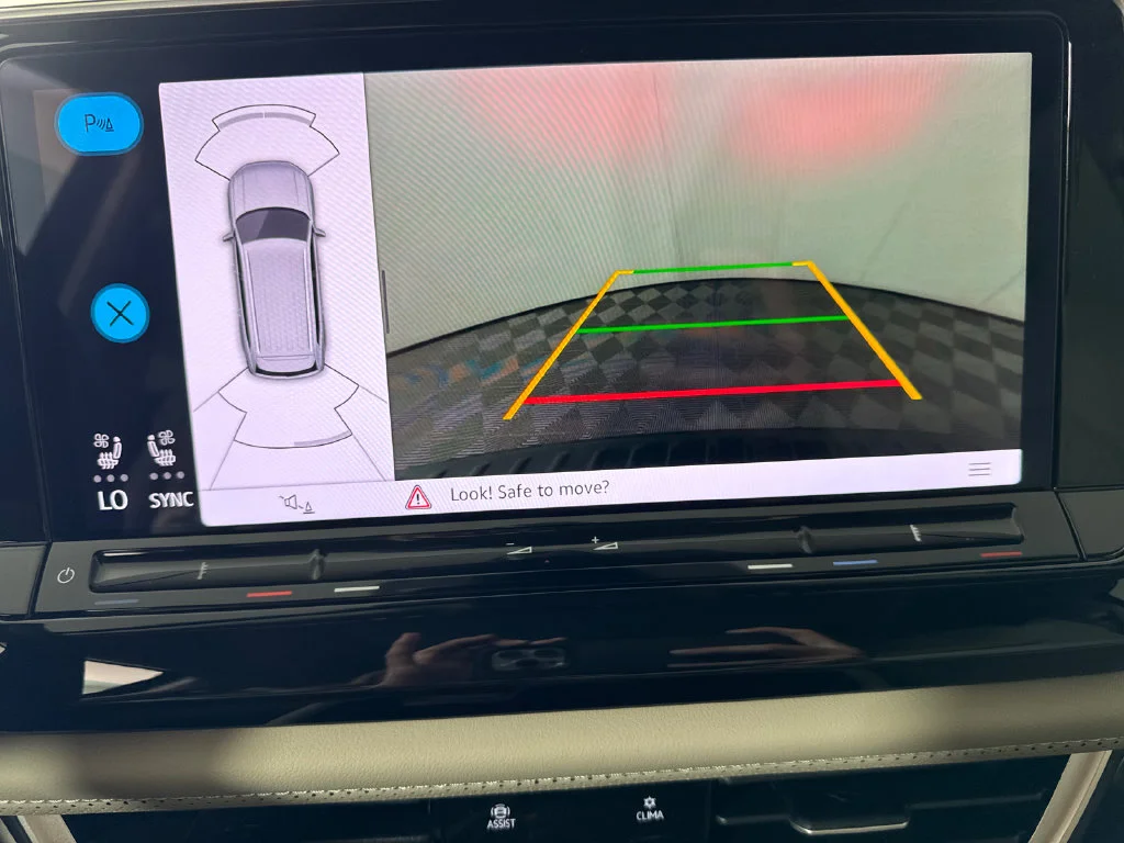 New 2026 Black Volkswagen SE w/Technology image 21