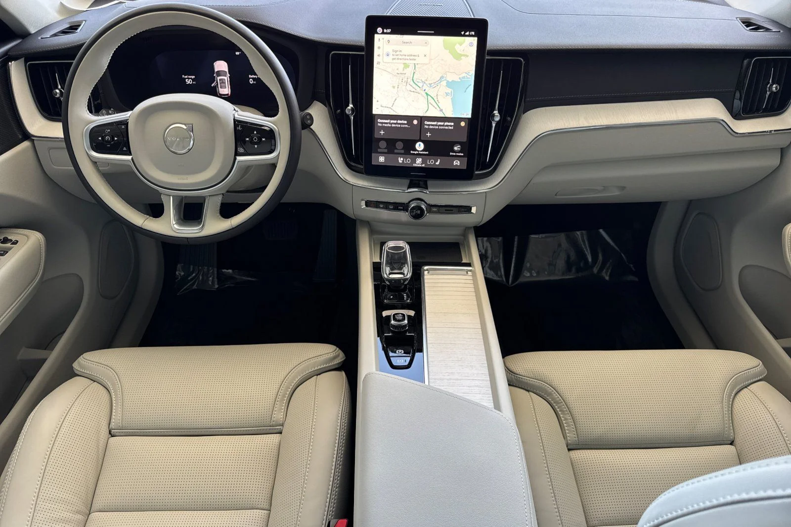 New 2026 Crystal White Volvo T8 Ultra image 3