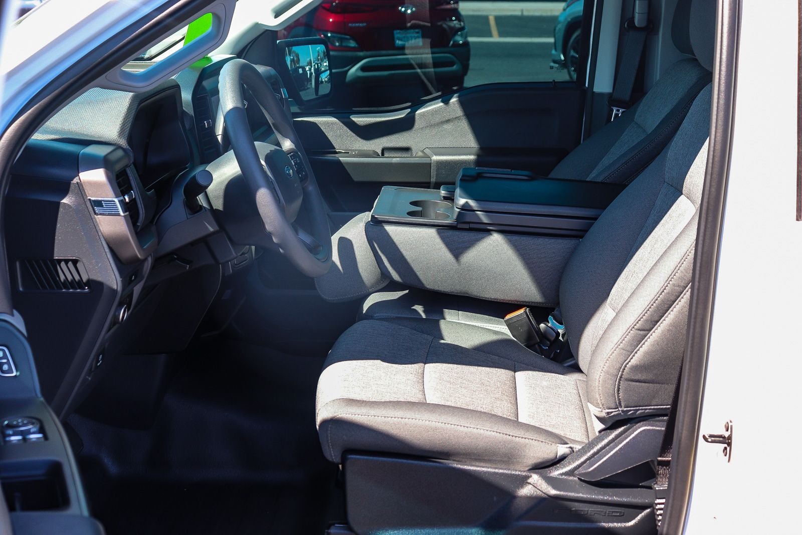 Certified Used 2025 Oxford White Ford XL image 17