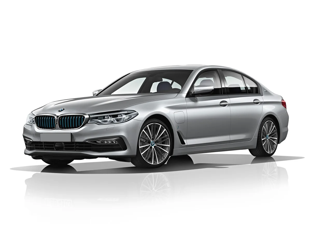 2018 BMW 5 Series 530e iPerformance Sedan's photo