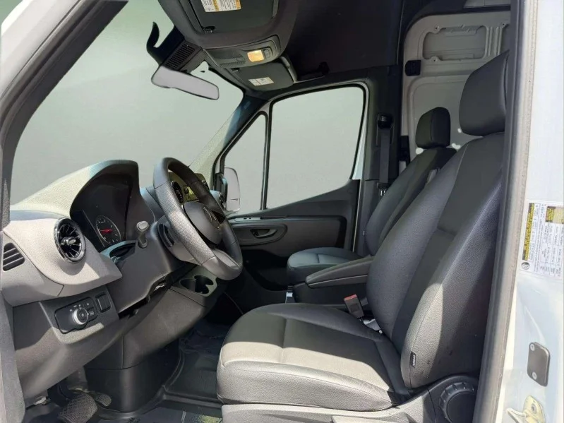 Used 2025 WHITE Mercedes-Benz  image 18