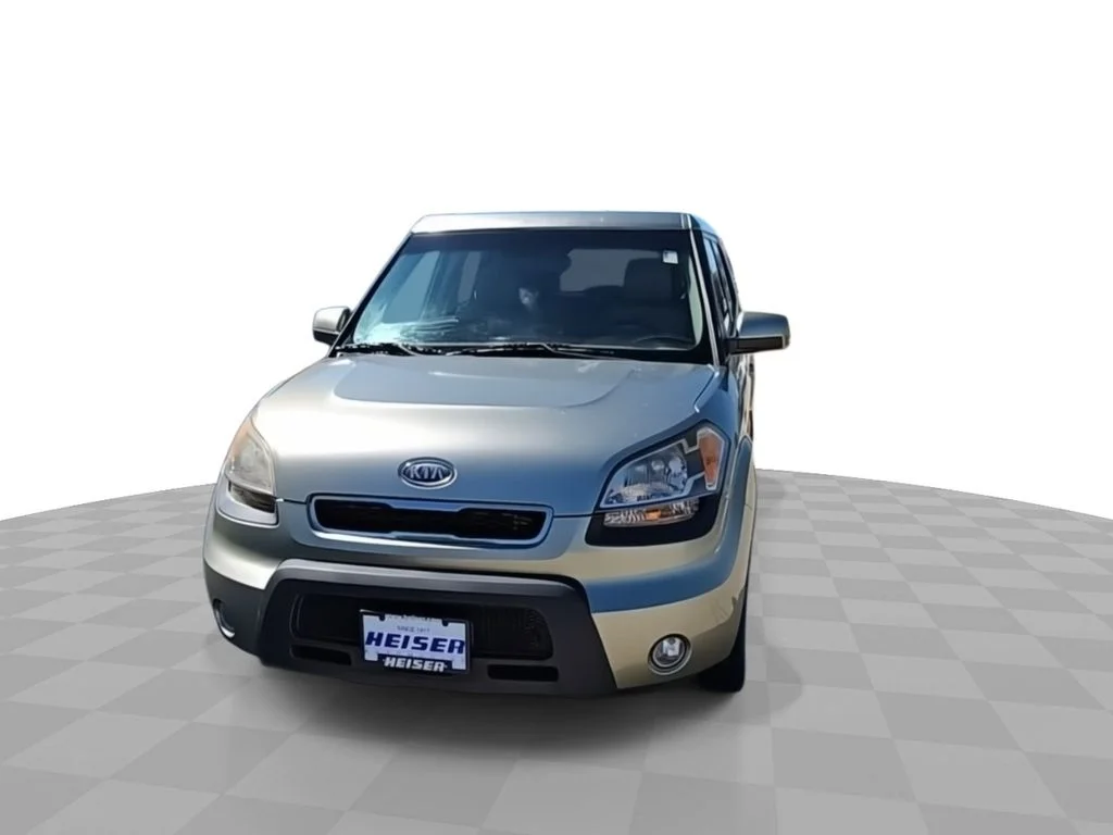 Used 2011 Green Kia Exclaim image 3