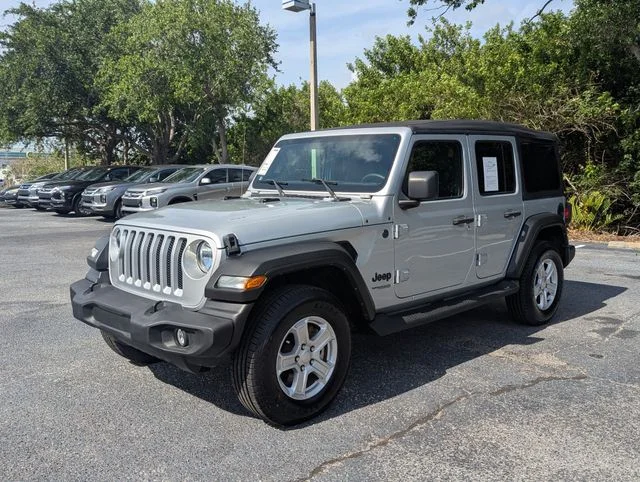 Certified Used 2022 Silver Jeep Unlimited Sport S image 10