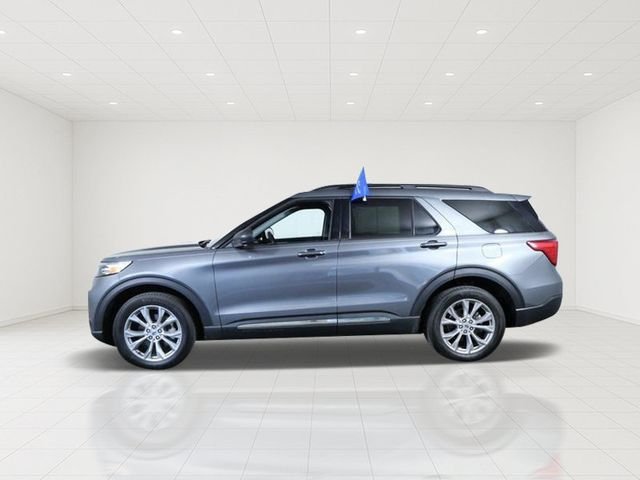 Certified Used 2024 Gray Ford XLT image 4