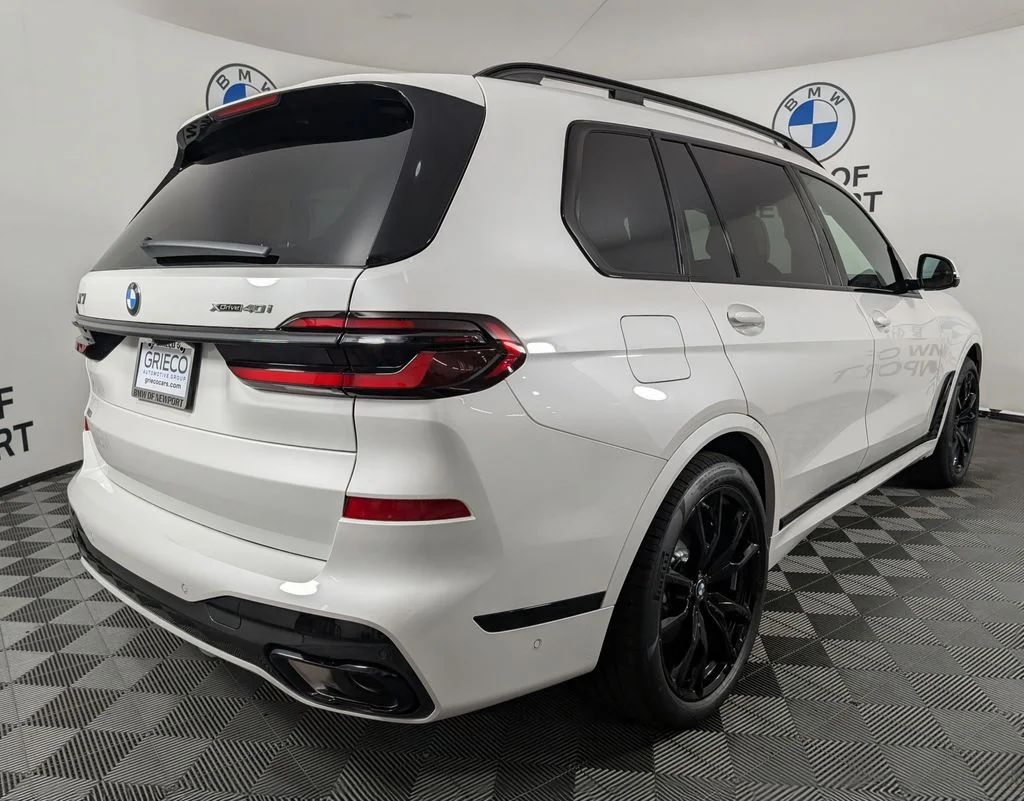 New 2027 White BMW xDrive40i image 6