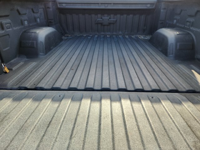 Used 2022 SHADOW GRAY METALLIC Chevrolet RST image 32