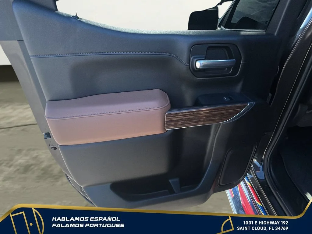 Used 2022 Oxford Brown Metallic Chevrolet High Country image 24