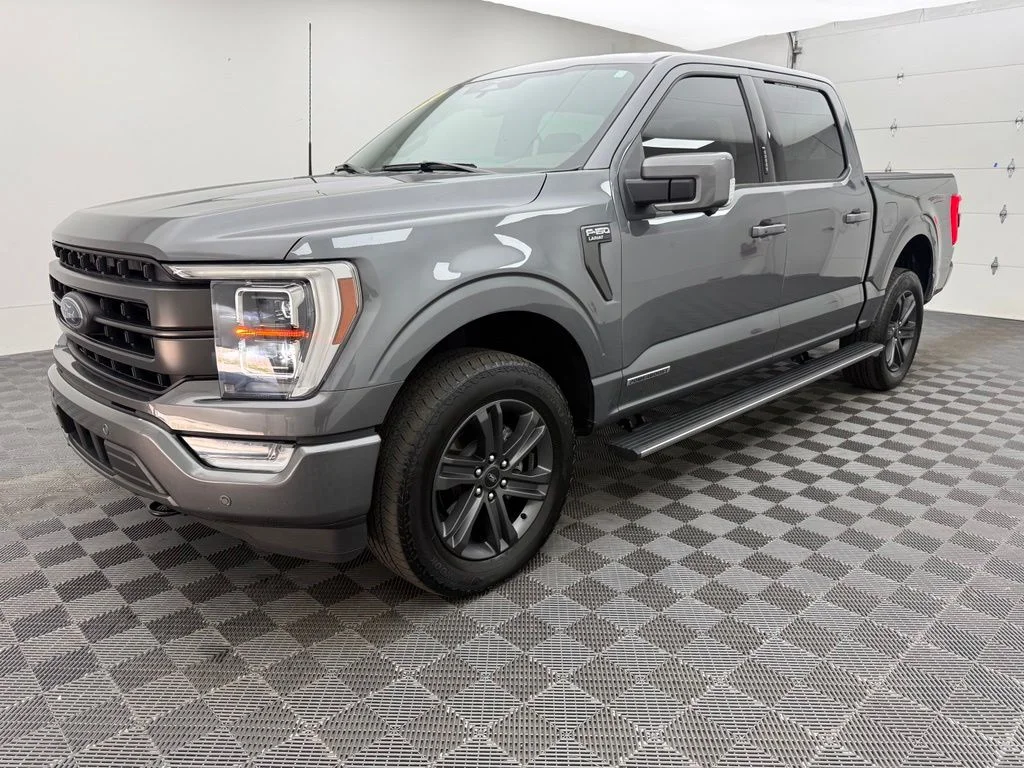 Used 2023 Gray Ford Lariat image 2